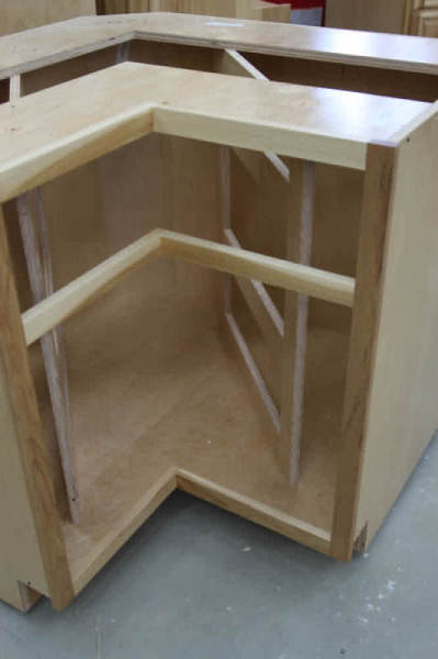 Corner cabinet details - 1.jpg