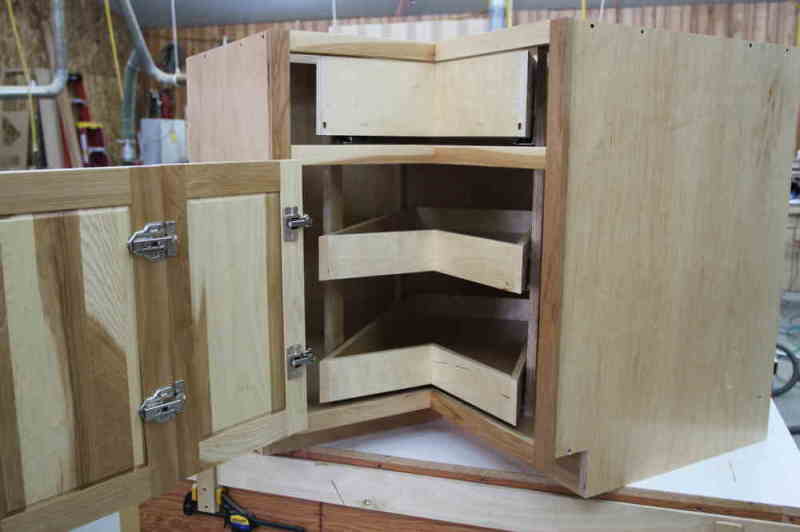 Corner cabinet details - 2.jpg