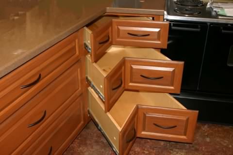 Kitchen-corner-cabinet-1.jpg