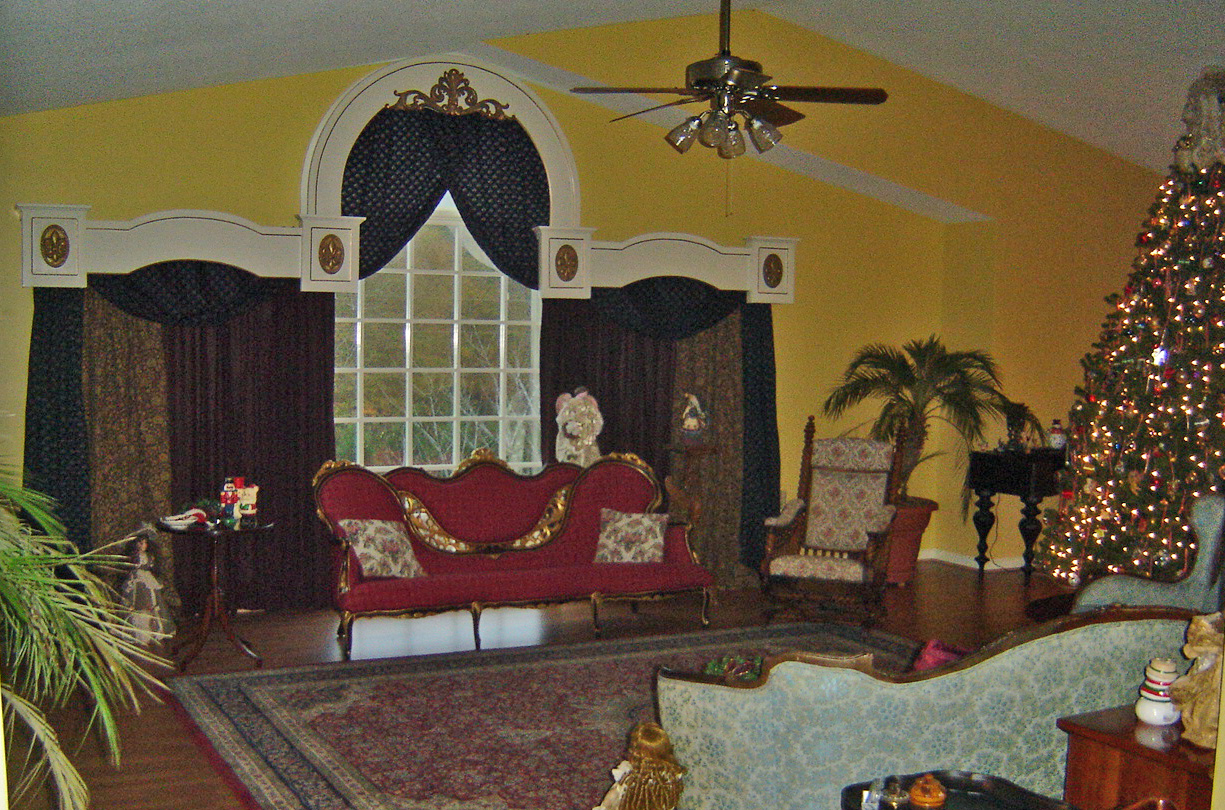 Living Room at Christmas.JPG