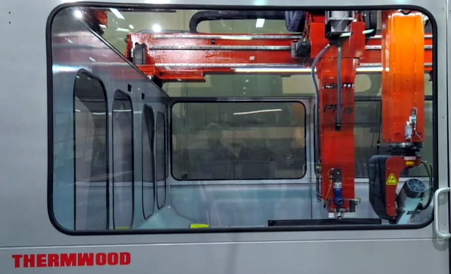 Thermwood LSAM prints and trims on the same machine