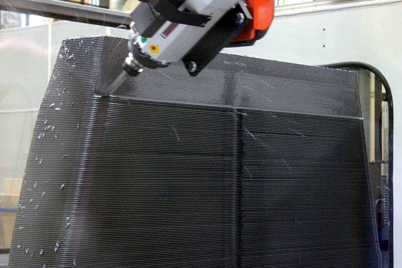 Thermwood LSAM 5 Axis Trimming Head in Action